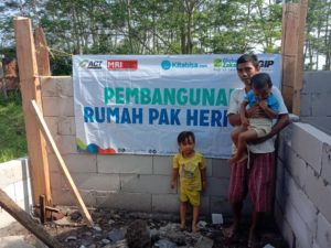 Herman  Mendapatkan Rumah Baru yang diberikan oleh  ACT Tasikmalaya 