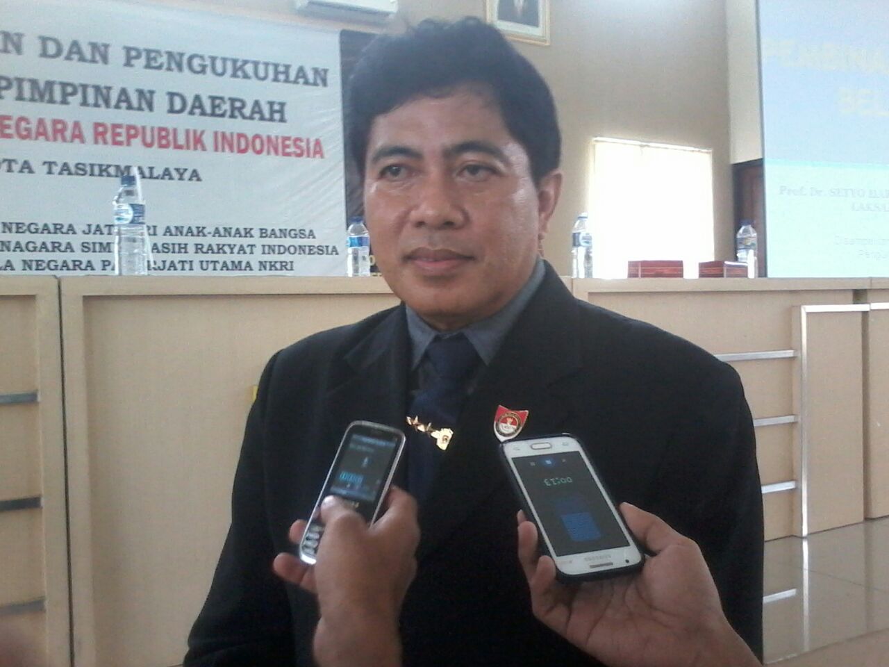 Laksda TNI (Purn) Prof Dr Setiyo Harnowo,drg. SP.