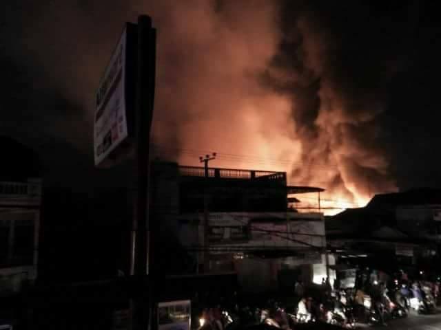 Netizen Digegerkan Dengan Insiden Kebakaran Di Pasar Manonjaya