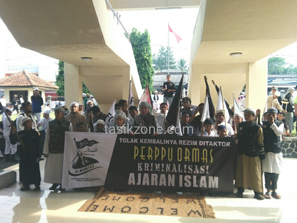 Aktifis Dan Masyarakat Tasik Tolak PERPPU Ormas, Ini Permintaan Massa Untuk Jokowi