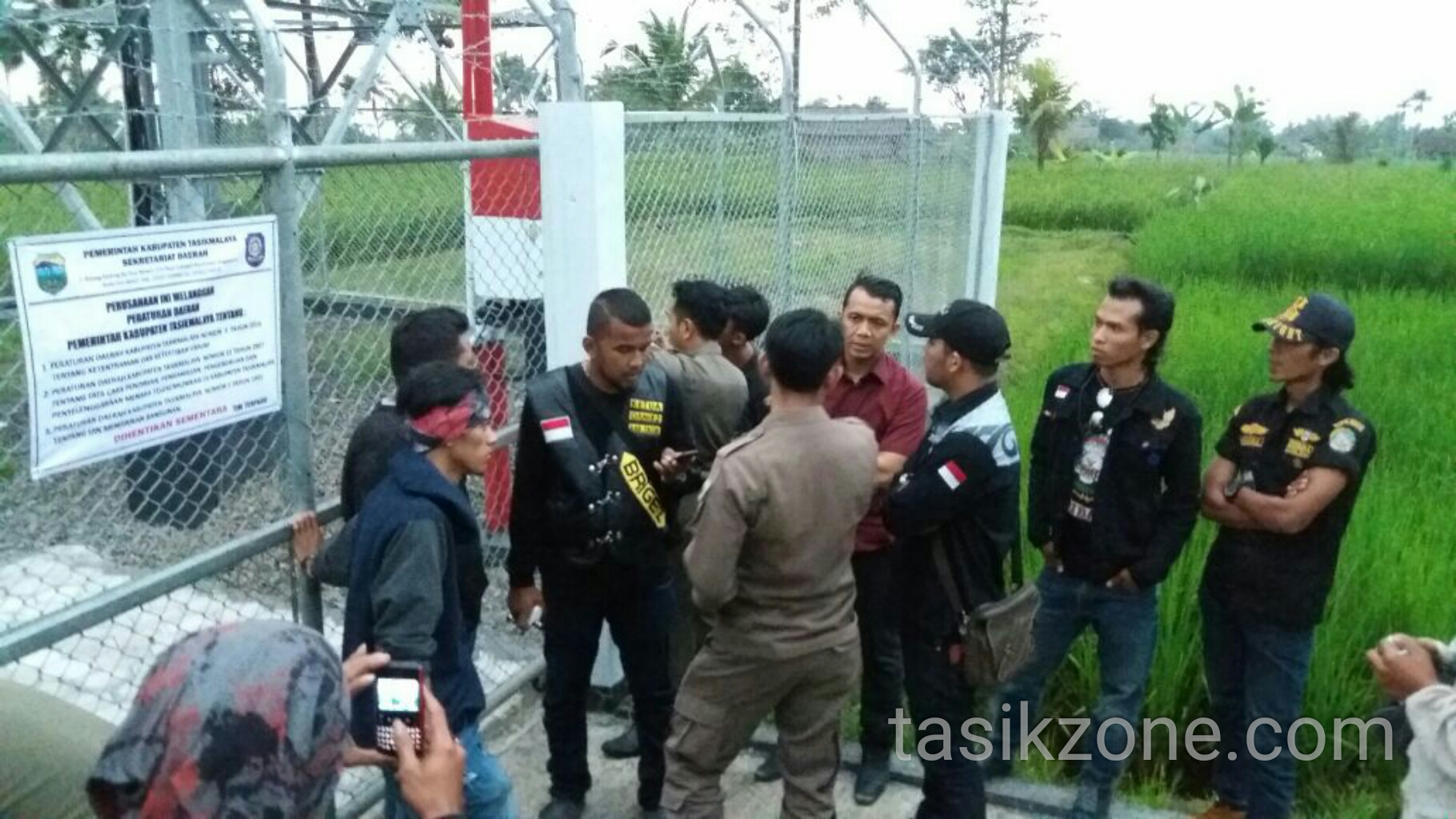 OKP Brigez Pertanyakan Tower Yang Sudah Disegel Tapi Masih Beroperasi