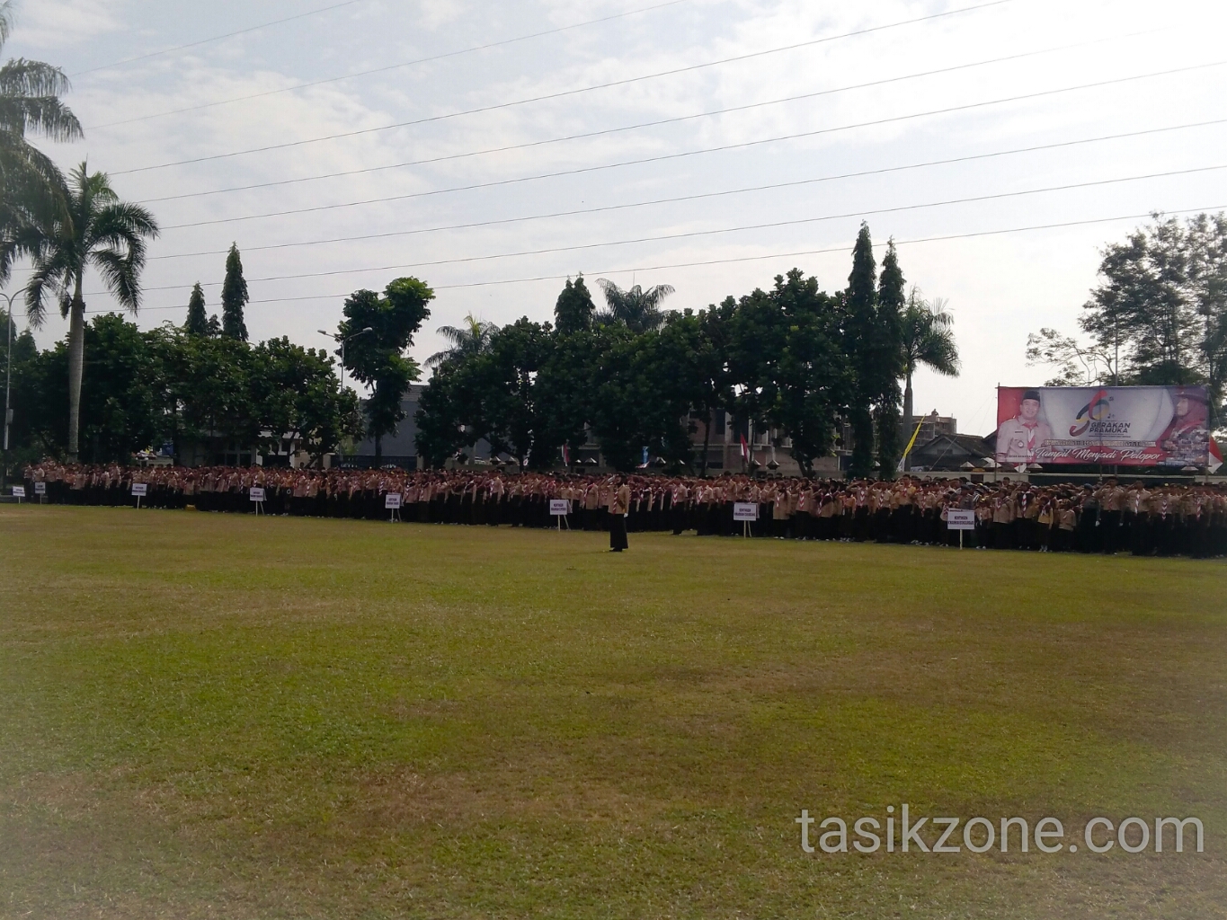 Ribuan Pramuka Banjiri Balaikota Tasik