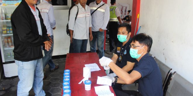 Karyawan PT Pertamina Ditest Urine BNN Kota Tasik