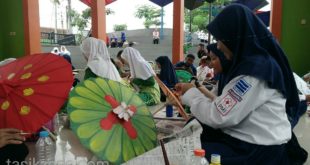Rangkaian Tasik Oktober Festival, Perlombaan Lukis Payung Geulis Diikuti Ratusan Siswa
