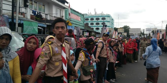 Ratusan Pramuka Tasik, Ikut Amankan Karnaval Budaya