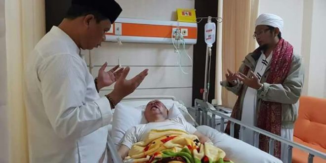 Abah Anton Jenguk Ulama Cicalengka Korban Penganiayaan