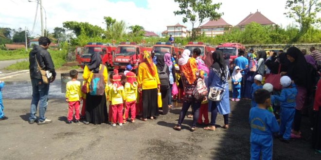 Kantor Pol PP Dan Damkar Diserbu Ratusan Anak