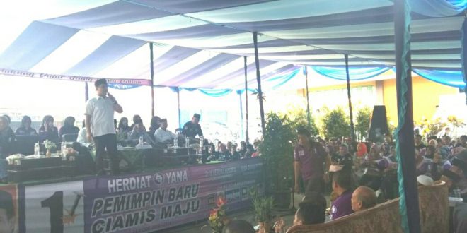 Didepan Ribuan Relawan Herdiat-Yana Kawali, Agus Winarno Berpesan Tetap Jaga Persatuan Dan Kekompakan