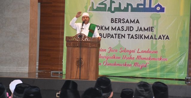 Ribuan DKM Se-Kabupaten Tasik Terima Bantuan Operasional