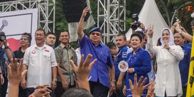 SBY Hadiri Konser Patgulipat Deddy-Dedi