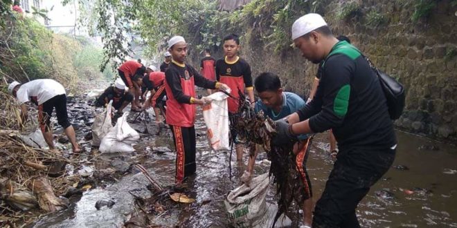 Desa Jatihurip Selenggarakan Hadsih dan Launching Program Jatihurip clean and care.