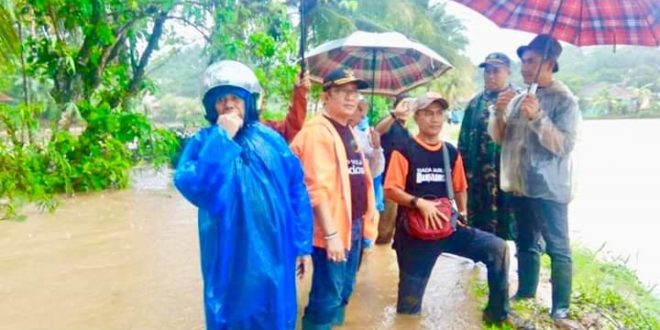 Bupati Tasik Kunjungi Lokasi Banjir Cipatujah