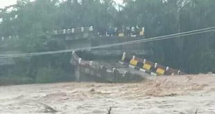 Hj Sarimaya Turut Berduka Atas Musibah Banjir Di Cipatujah