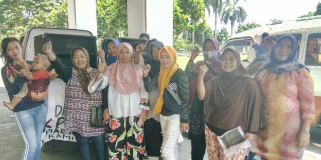 Emak Emak Bojong Tritura Tagih Janji Manis Walikota Tasik