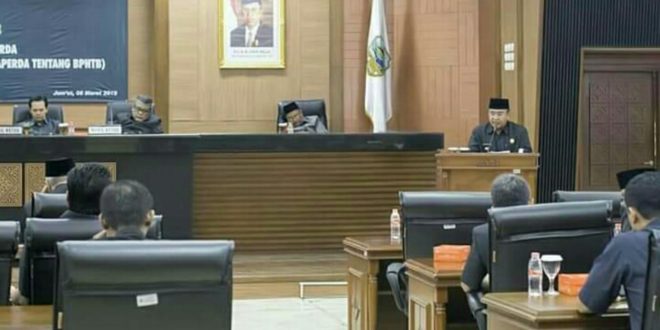 Walikota Tasikmalaya Hadiri Penyampaian 2 Raperda