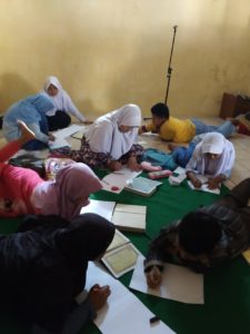 Kondisi Saat Belajar Anak-anak kegiatan Belajar Di Madrasah 