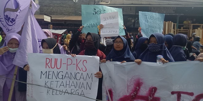 Kembali, Kali Ini Demo Tolak RUU Penghapusan Kekerasan Seksual di Tasikmalaya