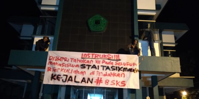Mahasiswa STAI Tasikmalaya Tuntut Presiden Jokowi Kembalikan Marwah Independensi KPK