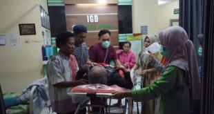 Orang Terlantar Sakit Dibantu oleh Kabid Dinsos Sudah Dipulangkan Ke Kampungnya