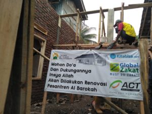 Renovasi Pesantren Al Barokah Di Kecamatan Sukaratu yang dilakukan oleh Aksi Cepat Tanggap (ACT)