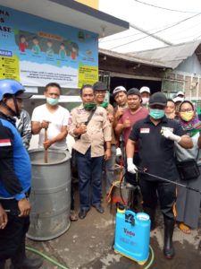 Foto Bersama Kabid Jaminan Sosial H Agus Jamaludin Bersama Masyarakat Tuguraja