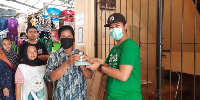 Lawan Covid 19, GRAB Indonesia Intens Lakukan Aksi Sosial, Kali Ini Bagikan Masker & Hand sanitizer