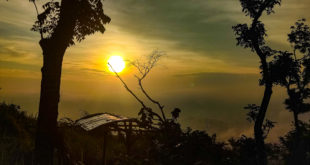 Panorama Sunrise di Sukaraja, Obati Penat Saat New Normal