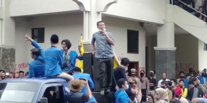 Wakil Ketua DPRD Kota Tasik Terima Aksi Mahasiswa Tolak UU Cipta Kerja