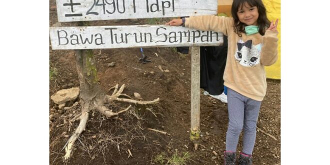 Pendaki Cilik Asal Australia, Ikuti Pendakian Ke Gunung Sumbing