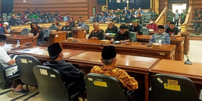 Tagar Bubarkan MUI Pemicu Mujahid Tasik Usik