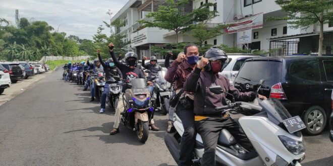 Pensiun, H Agus Jamaludin Dijemput Rombongan Motor