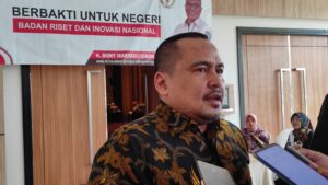 Demi Hamzah Rahdian SH MH, Dosen STHG Tasikmalaya