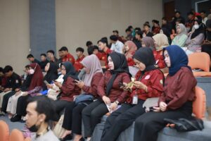 Mahasiswa HKI INUTAS sedang mengikuti, Seminar Hukum yang diadakan oleh HIMA HKI INUTAS, minggu (04/06/2023) 