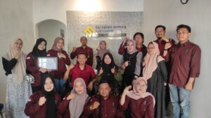 Mahasiswa Hukum INU Tasikmalaya saat mengunjungi ESB Law Center Kamis, (07/12/2023)