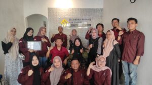 Mahasiswa Hukum INU Tasikmalaya saat mengunjungi ESB Law Center Kamis, (07/12/2023) 