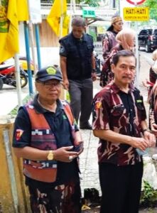 Kiri-kanan : wakil ketua Bidang Organisasi Drs Kiki Subki M.Pd bersama Ketua AMS Distrik Kota Tasikmalaya Ai Usman, S.Sos