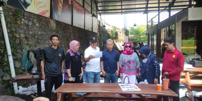 DPC Gerindra Kota Tasikmalaya Salurkan 4 Ekor Sapi Kurban, Rahmat Sutarman: Semoga Bermanfaat Bagi Masyarakat