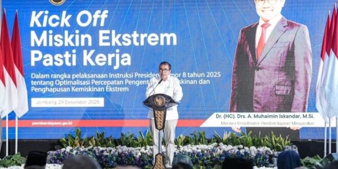 Deputi Bidang Koordinasi Peningkatan Kesejahteraan Sosial Nunung Nuryartono dalam kegiatan Kick Off Piloting di Dapur Satuan Pelayanan Pemenuhan Gizi (SPPG) Desa Badang, Kabupaten Jombang, Jawa Timur, Senin 29 Desember 2025 (Kemenko PM/Istimewa)