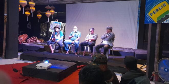 Krisis Ruang Publik, Lapangan Sepak Bola Menghilang, Anak-Anak Bermain di Jalan