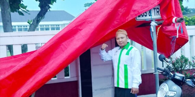 Polemik Padel Berlanjut, Aksi Tenda Desak Wali Kota Tindaklanjuti Rekomendasi DPRD