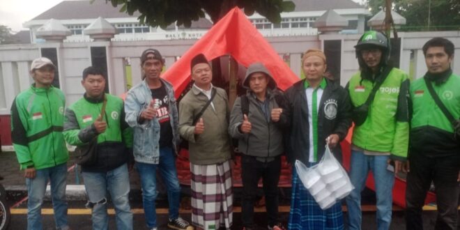 Driver Ojol Dukung Aksi Tenda di Balai Kota Tasikmalaya, Pinta Wali Kota Dengarkan Aspirasi