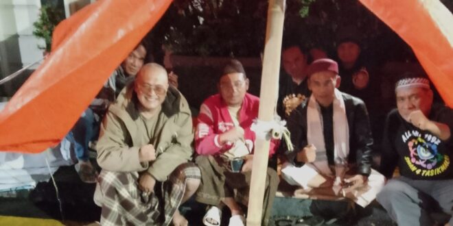 Mantan Jurkam Viman, Ustadz Iri Samsuri Kunjungi Tenda Perjuangan, Kritik Sikap Wali Kota